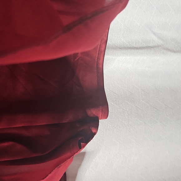 JM Collection Elegant Burgundy Women's Top - Picture 2 of 9